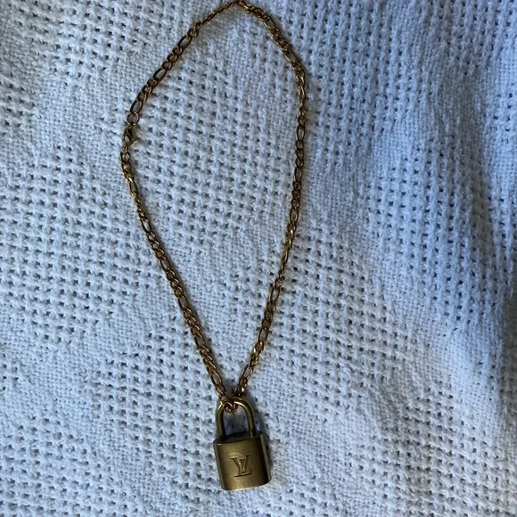 Louis Vuitton Gold Lock Pendant Necklace - Picture 2 of 5